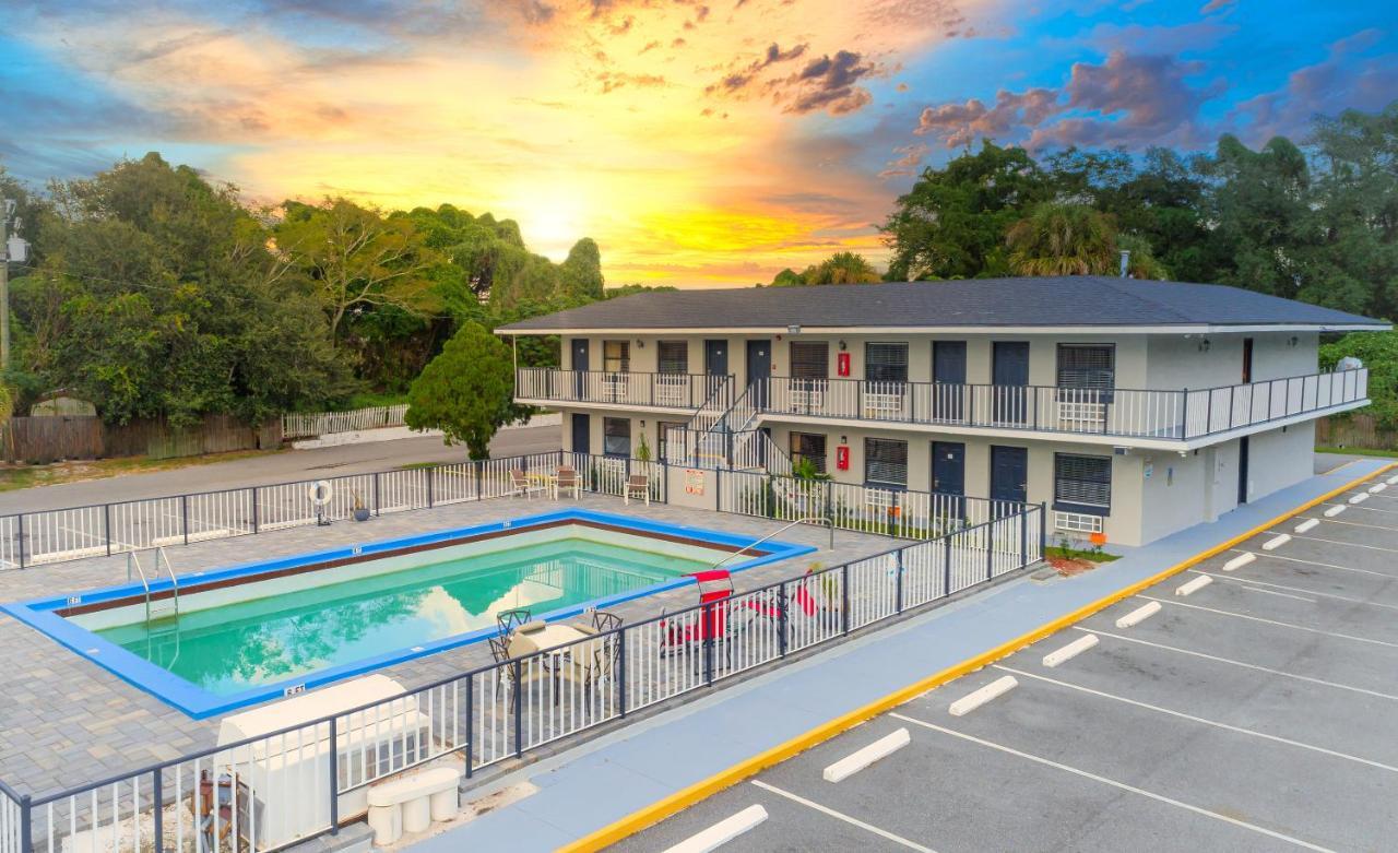 Sunshine Inn Кисими Екстериор снимка